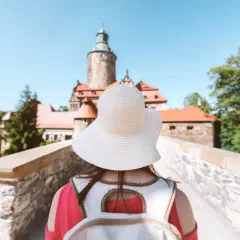 Gdzie na weekend z małym dzieckiem? Odkryj najlepsze miejsca na rodzinny wypoczynek