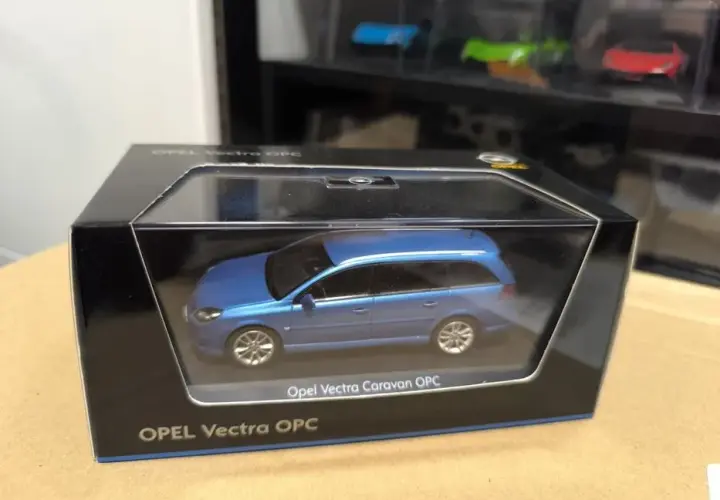 Zabawki Opel Vectra C - idealne modele dla kolekcjonerów i fanów