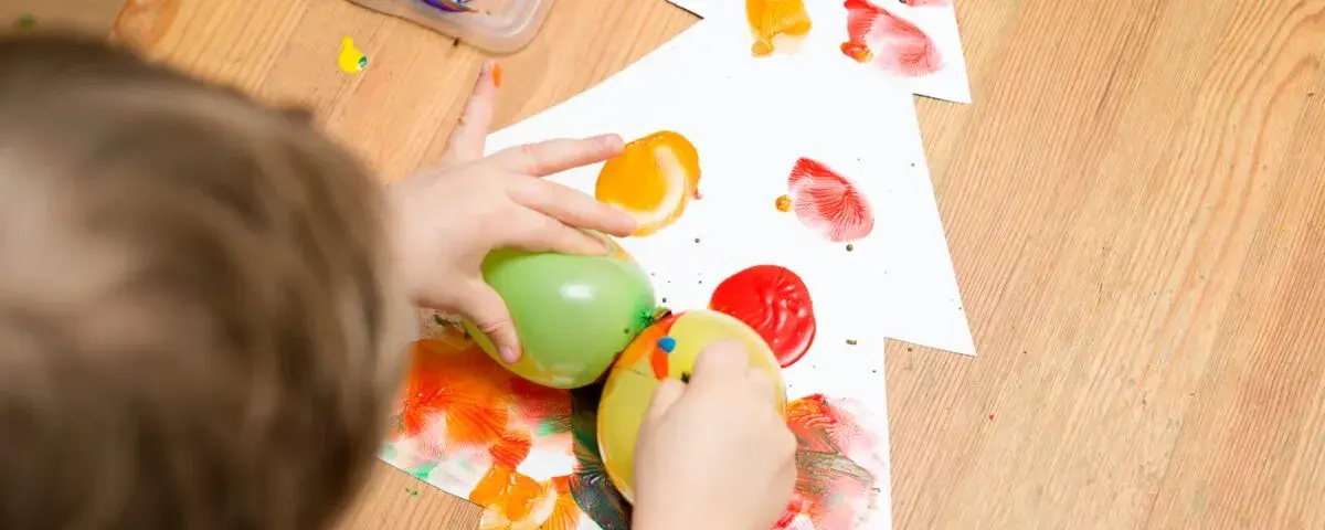 Zajęcia sensoryczne dla dzieci – co to jest i jak je prowadzić?